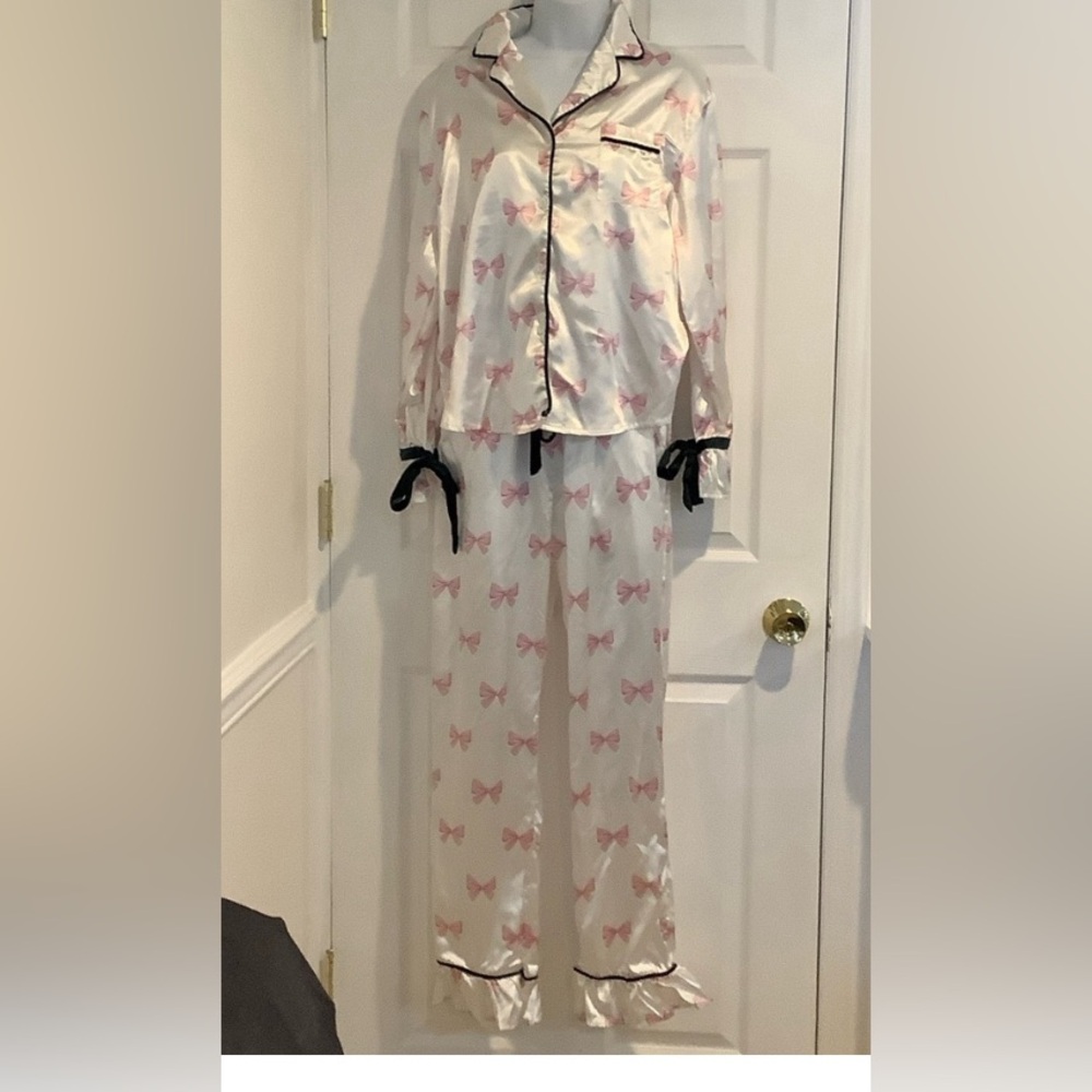 Women’s Pink/White Satin 2 Piece Ruffle Girly Princess Soft Cute Pajama Set M